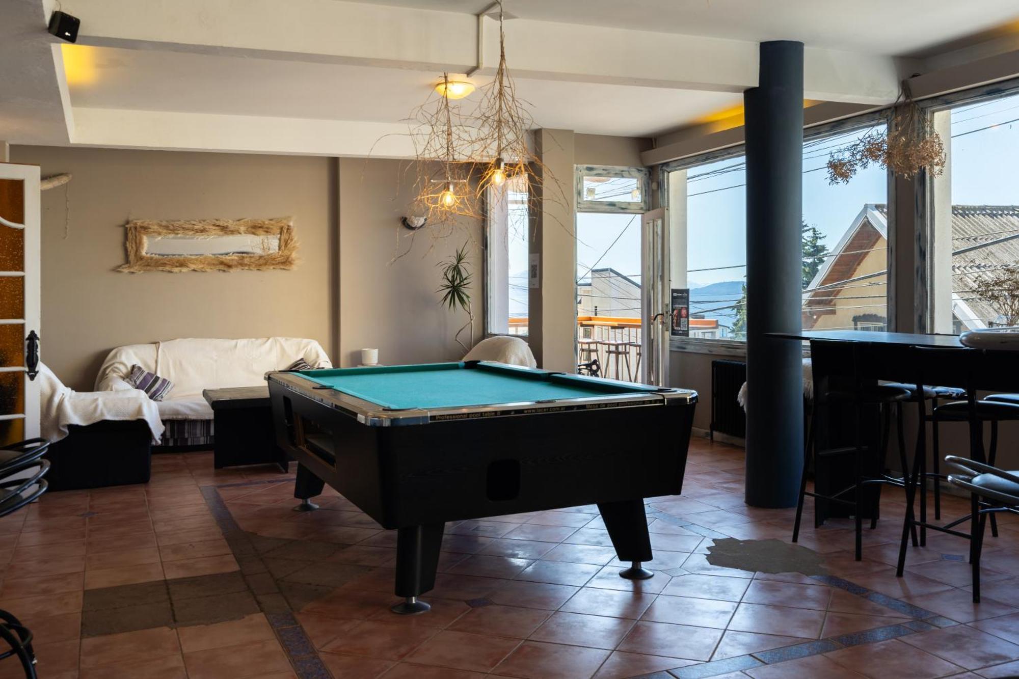 Tangoinn Hostel Downtown Сан-Карлос-де-Барілоче Екстер'єр фото